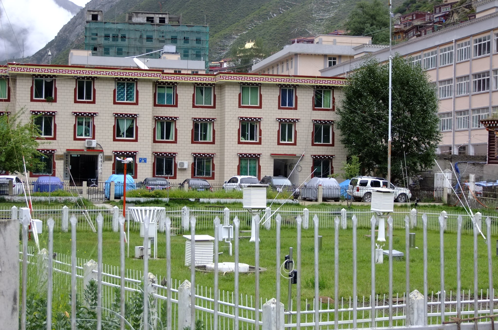 �¸��������